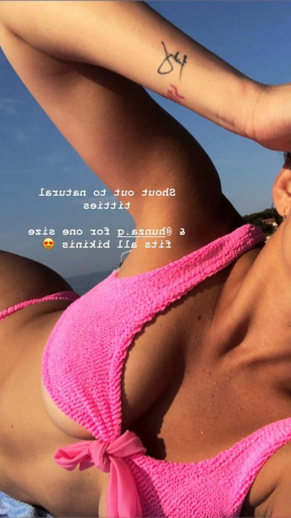 10P YesJulz Topless