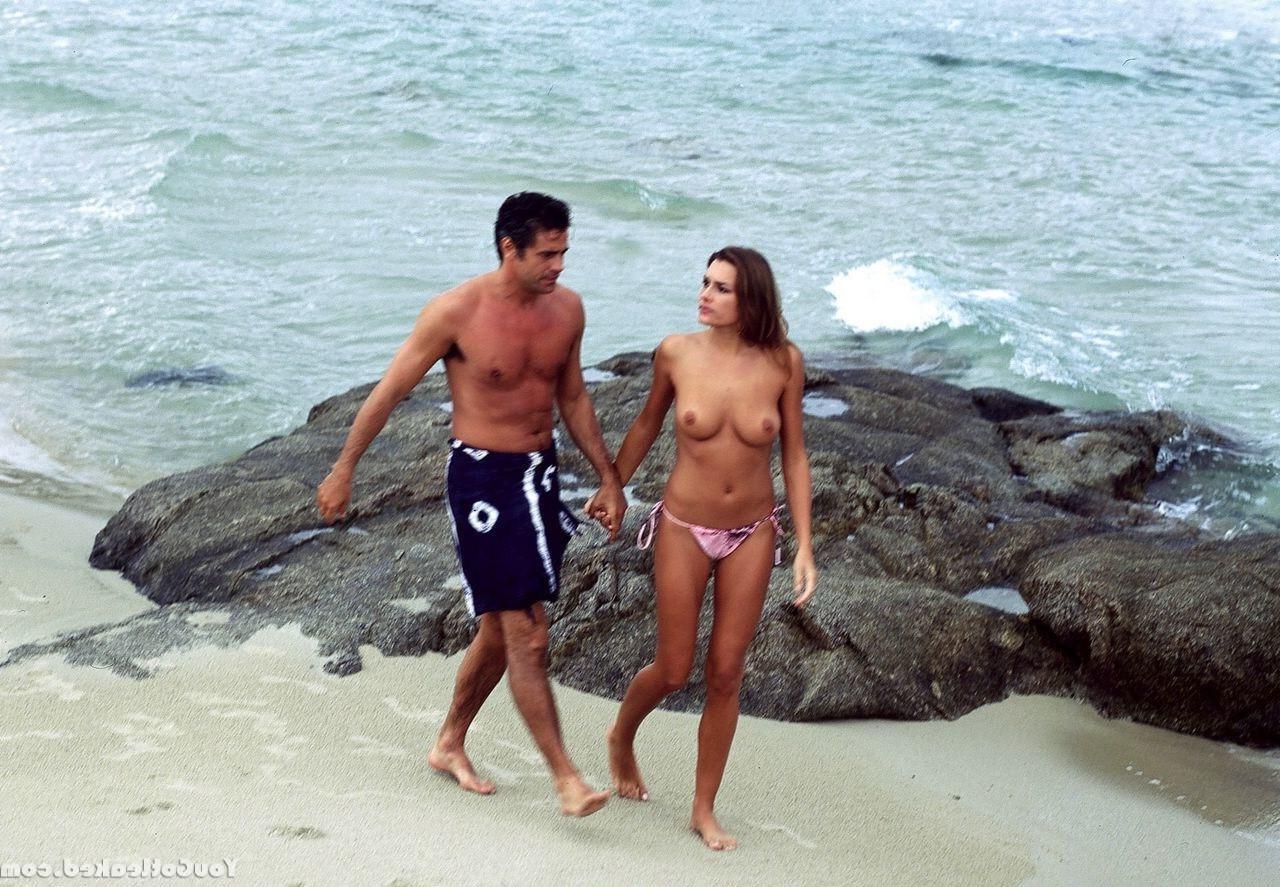 5P Topless pics of Alena Seredova