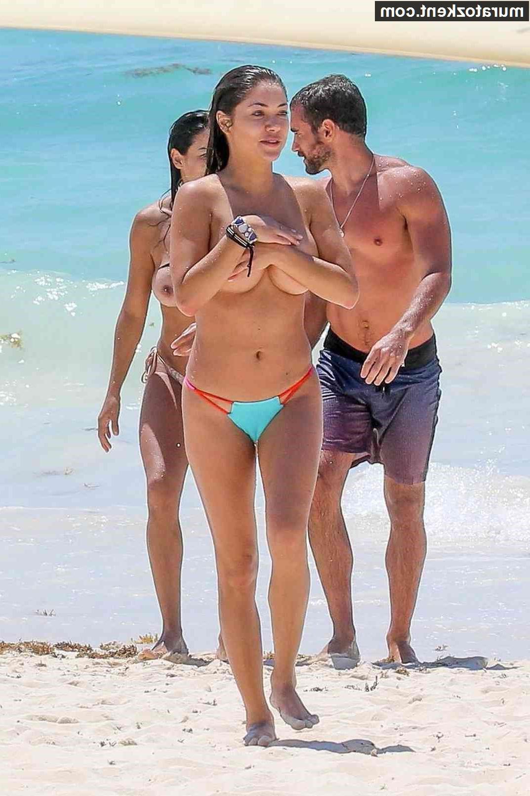 24P Topless Beach Fun With Arianny Celeste and Her GFs