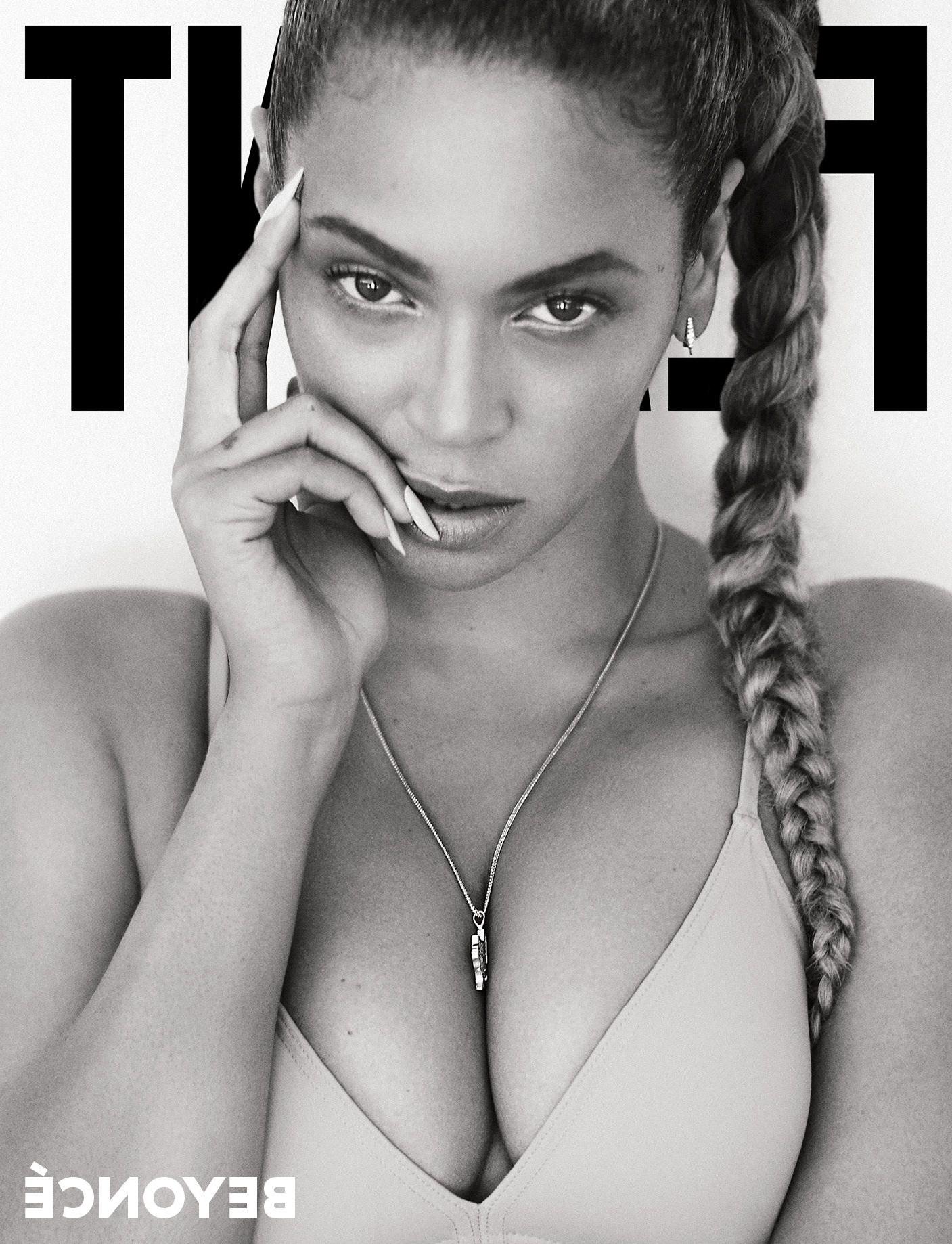 14P Beyonce topless photos