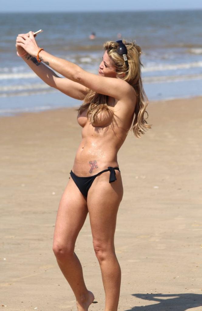 25P Danniella Westbrook Topless
