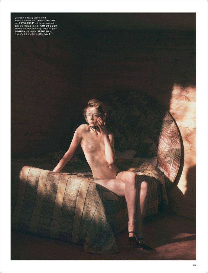 4P Edie Campbell’s topless pics