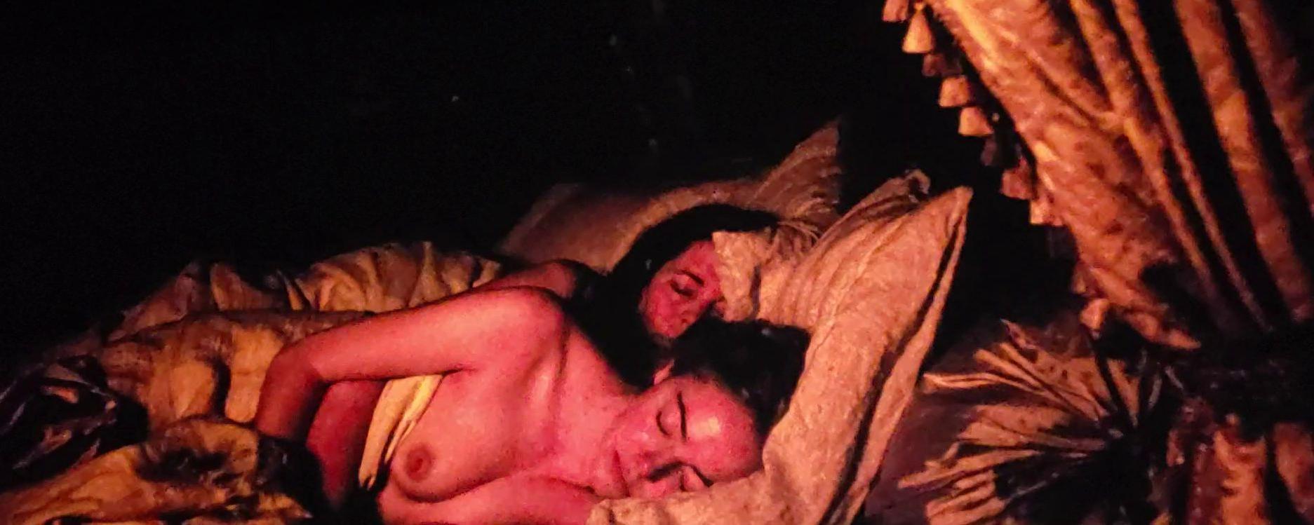 6P Emma Stone Topless
