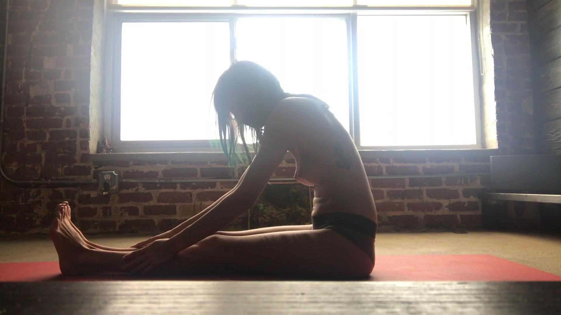 4P Janice Griffith Topless