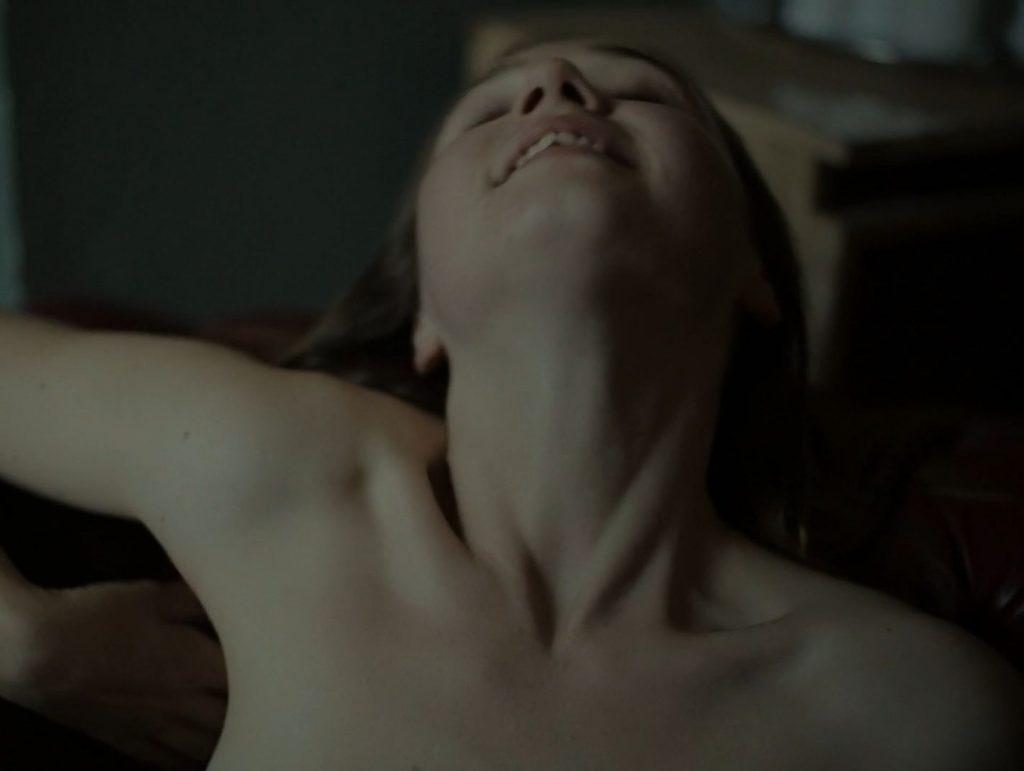 5P Jessica Barden Topless