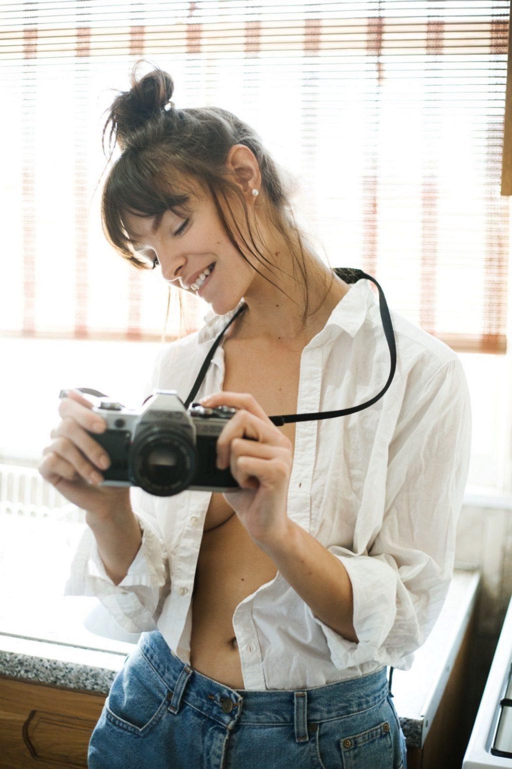 14P Rachel Joy Topless