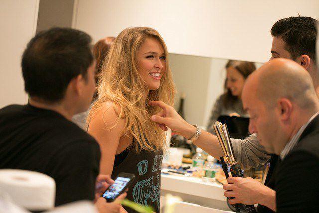 17P Ronda Rousey Topless pics