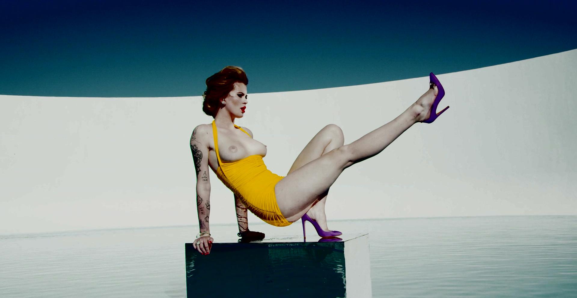11P Ireland Baldwin Topless Photos