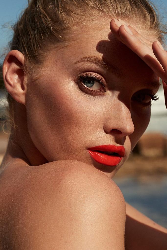 15P Elsa Hosk Loves Being Topless