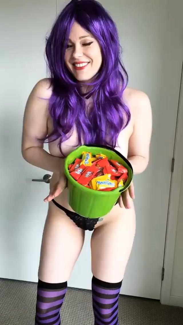16P Maitland Ward Topless
