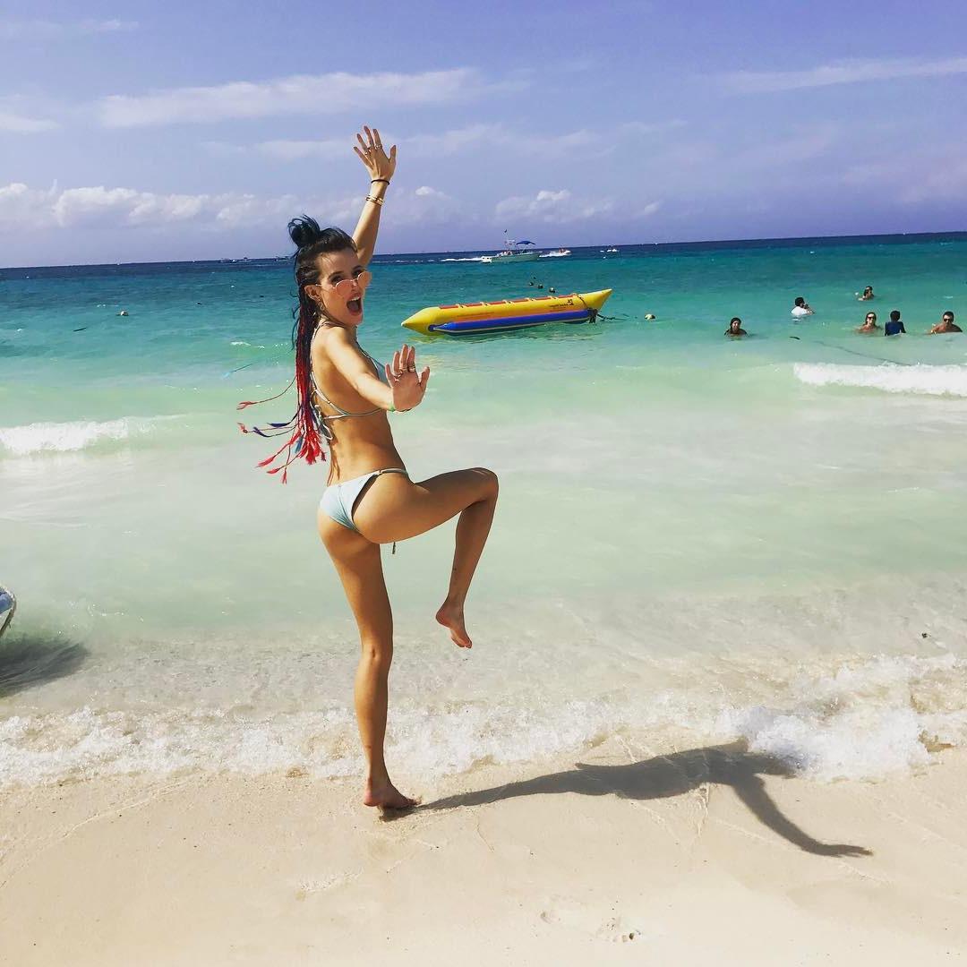 12P Bella Thorne Topless Photos
