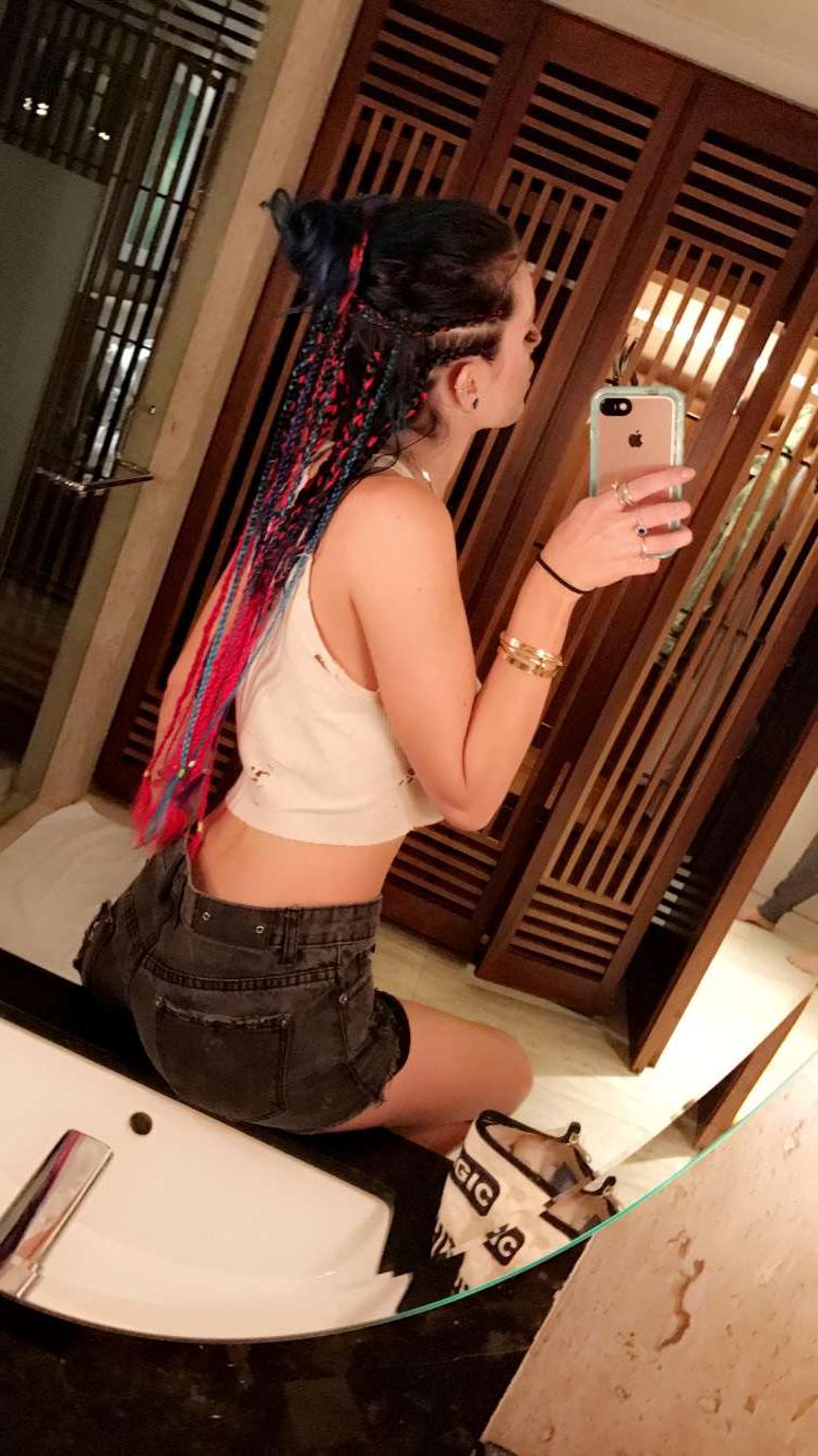 12P Bella Thorne Topless Photos