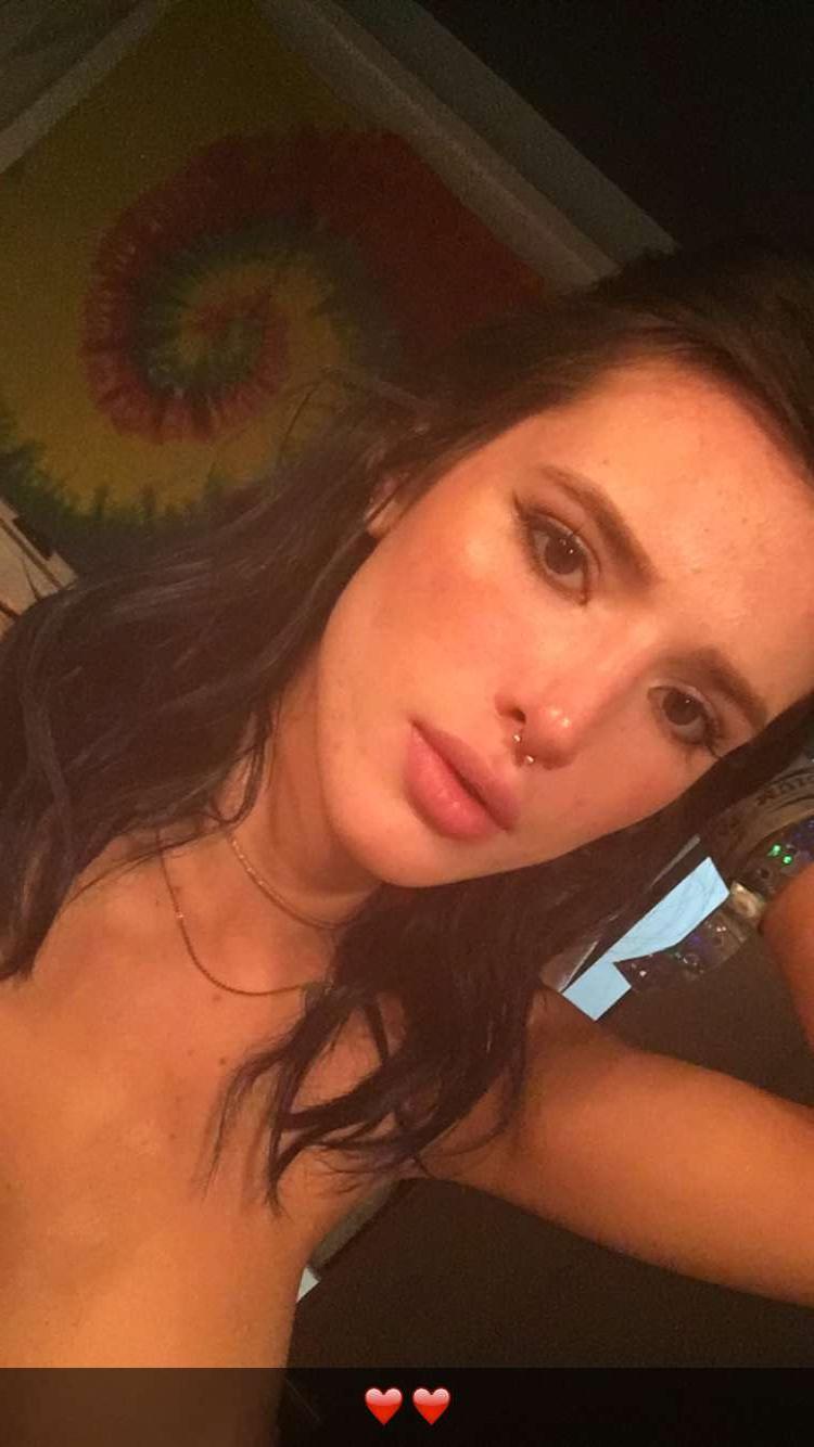 6P Bella Thorne Topless Photos