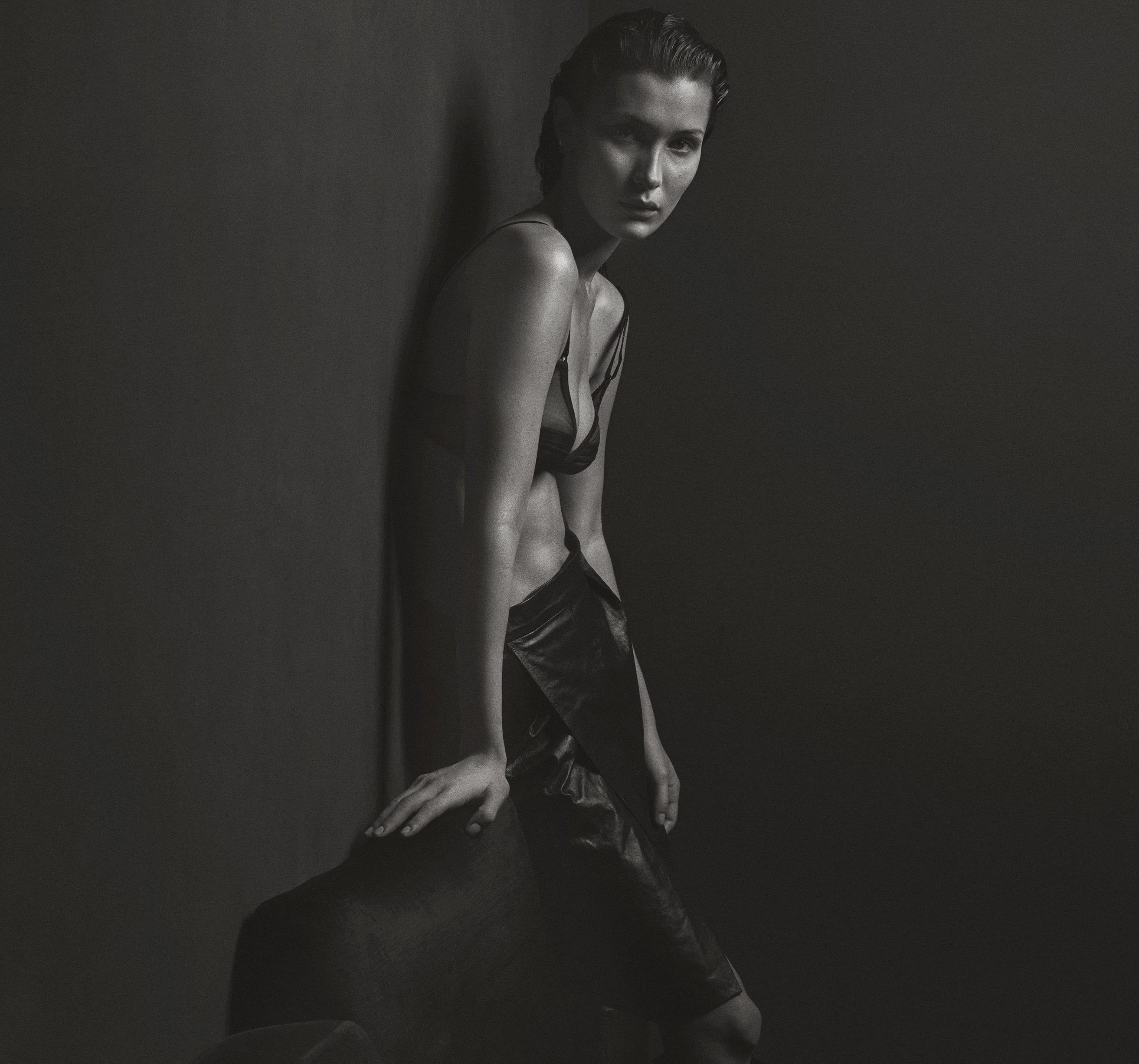 11P Bella Hadid Topless Photos