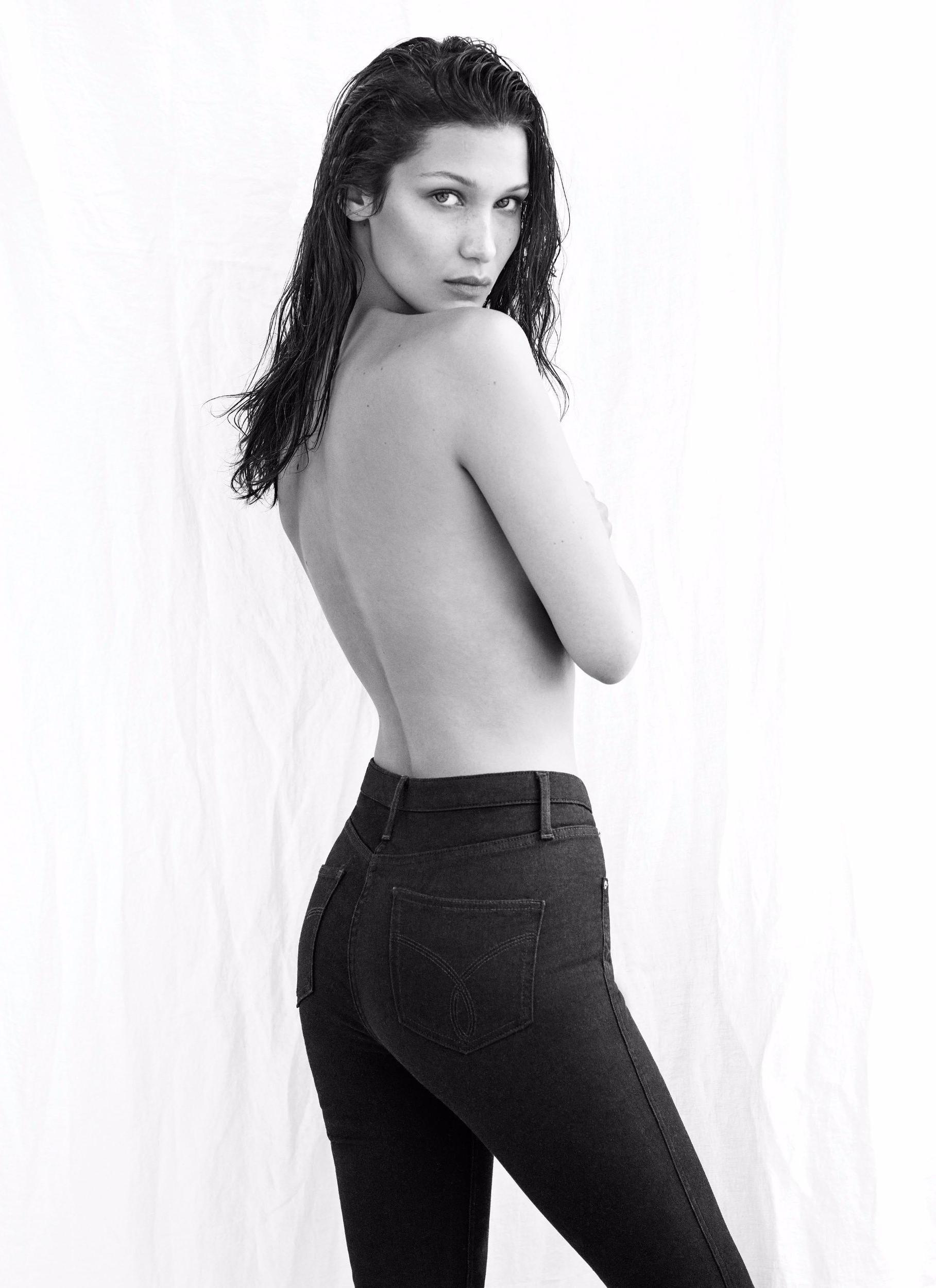 7P Bella Hadid Topless Photos