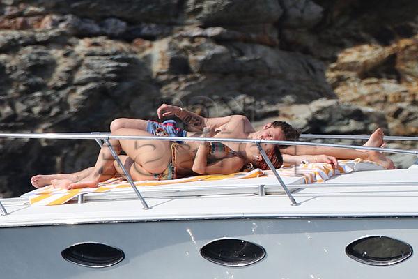25P Rita Ora Topless