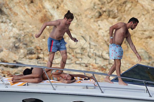 25P Rita Ora Topless