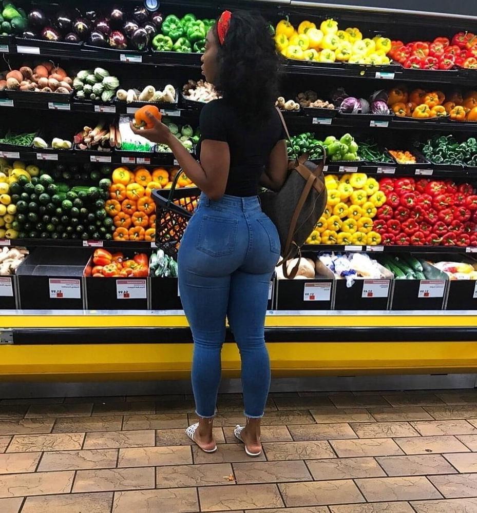 25P Big Black Babes
