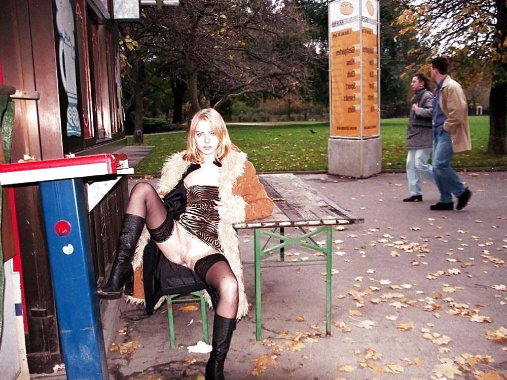 25P REALLY HOT GIRLS IN PUBLIC 56