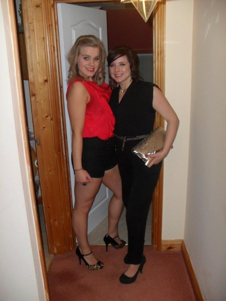 24P Anglaises en talon Bitch British Girls in High Heels 24