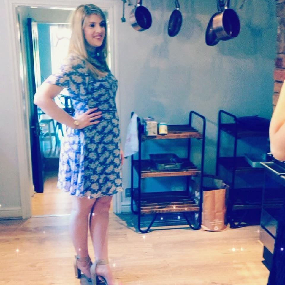 24P Anglaises en talon Bitch British Girls in High Heels 24