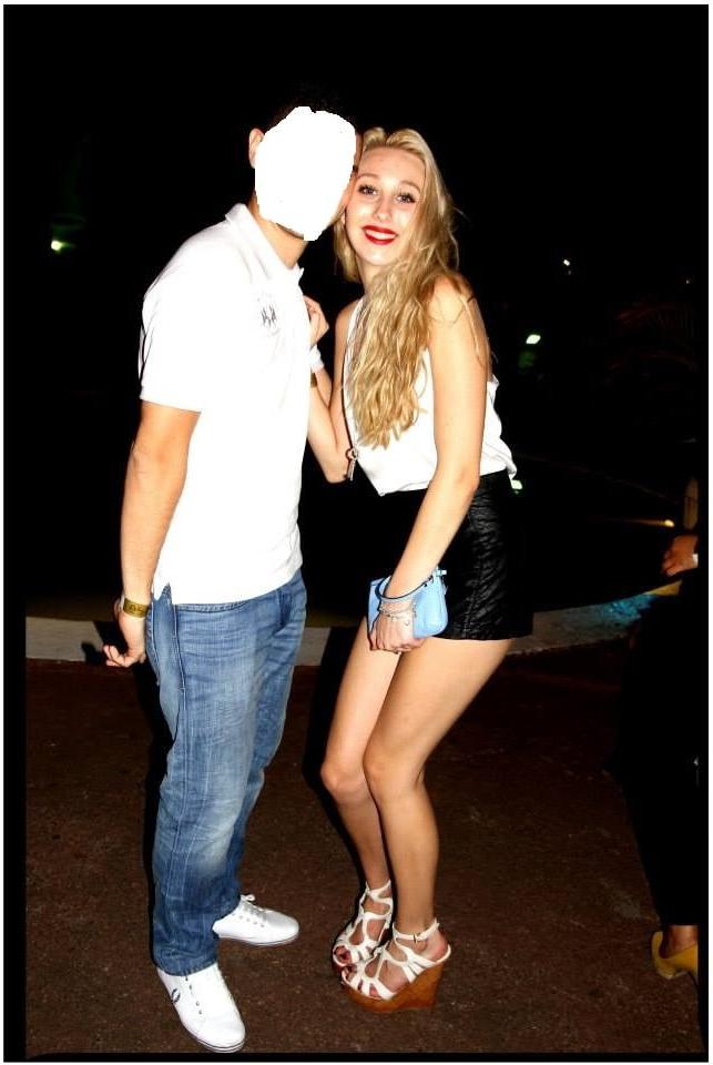 24P Anglaises en talon Bitch British Girls in High Heels 24
