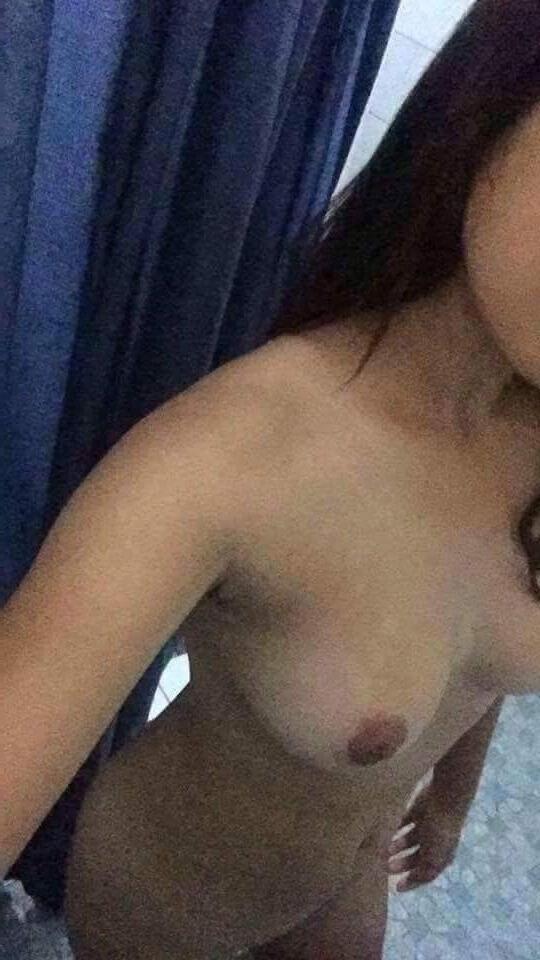 7P HERE SHE IS: CUTE PINAY QUEENIE VITE