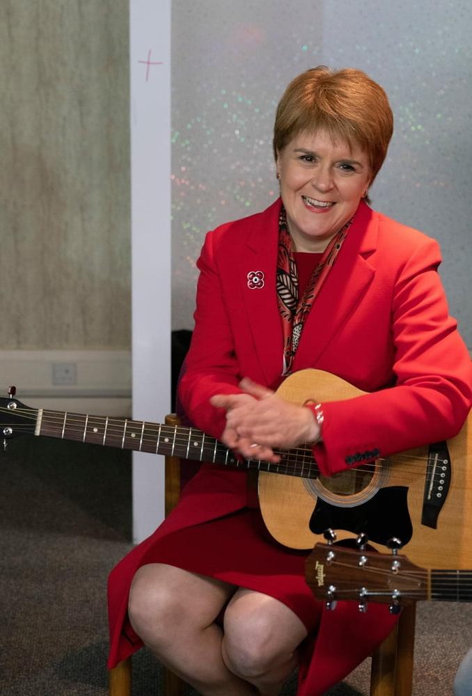 25P British female politicians ( Past and present)