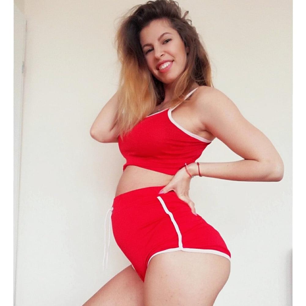 19P Bulgarian pregnant fitnes bitch Yoli