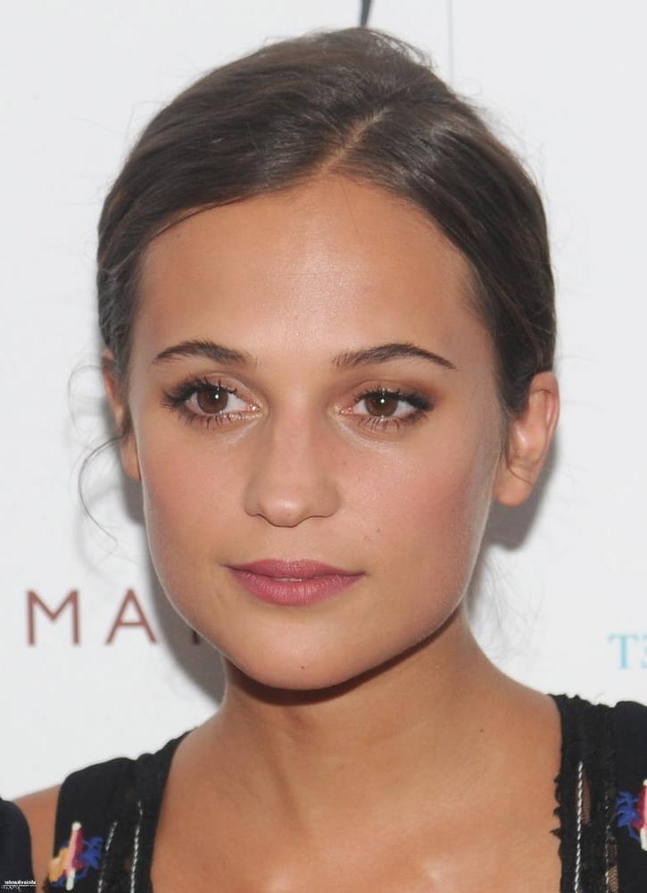25P cute Alicia Vikander