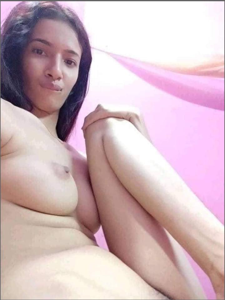 12P Desi Cute girl selfie