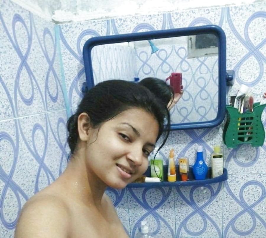 10P Cute girl Pakistan