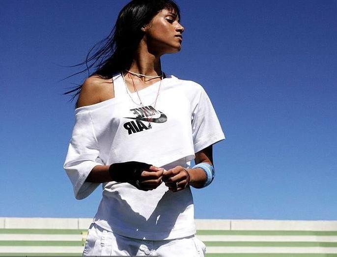 25P cute Sofia Boutella 2