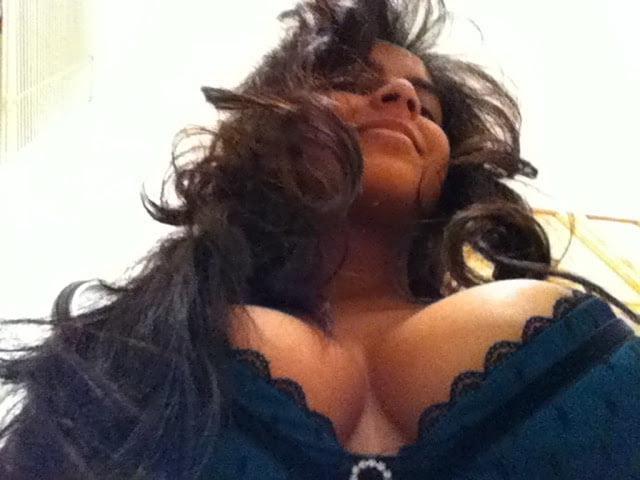 25P Cute Amateur Indian exposed