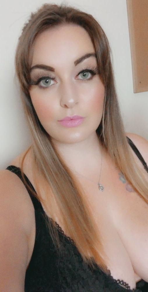 25P Louise, sexy UK Chunky MILF Slut