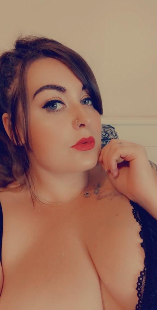 25P Louise, sexy UK Chunky MILF Slut