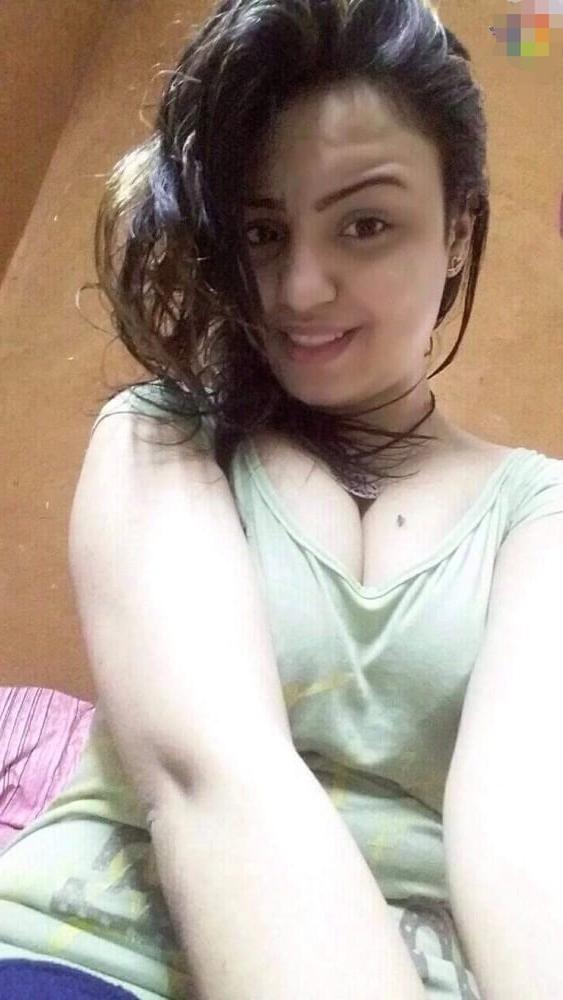 18P BD cute girl
