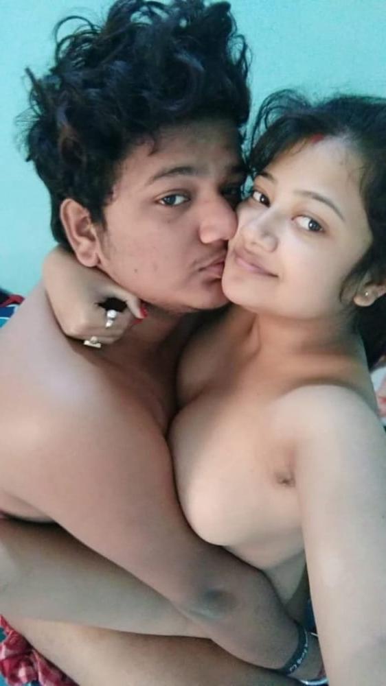 13P Chubby desi girl leaked by bf