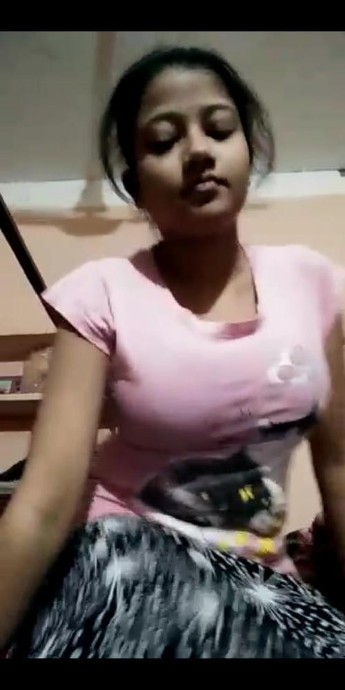 13P Chubby desi girl leaked by bf