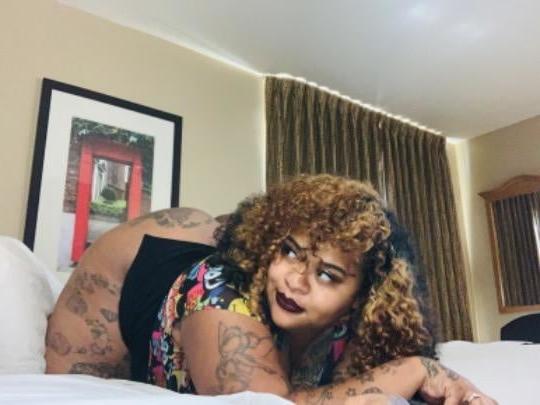 22P Juicy Pretty Bbw