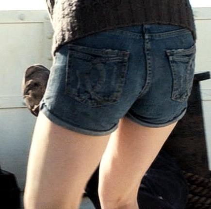 25P Melissa George cute woman