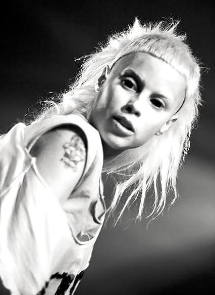 25P cute Yolandi Visser