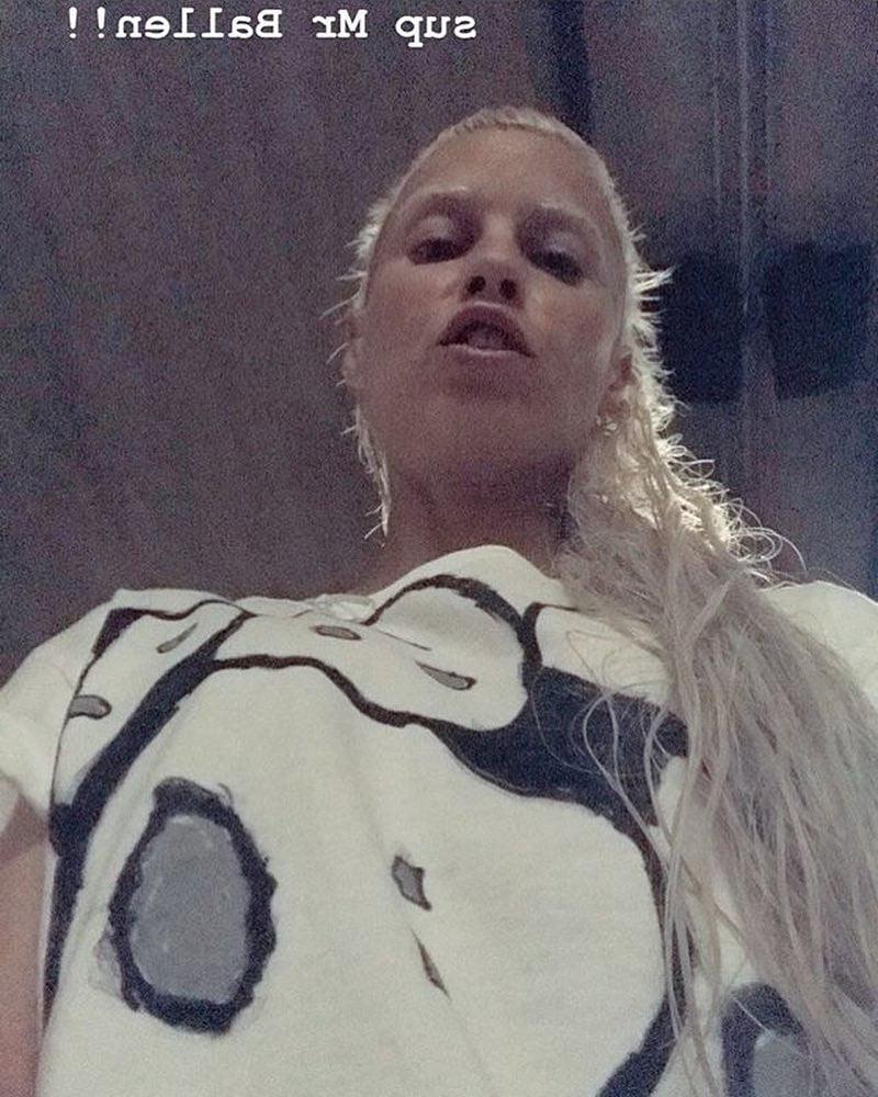 25P cute Yolandi Visser