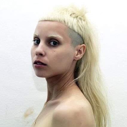 25P cute Yolandi Visser