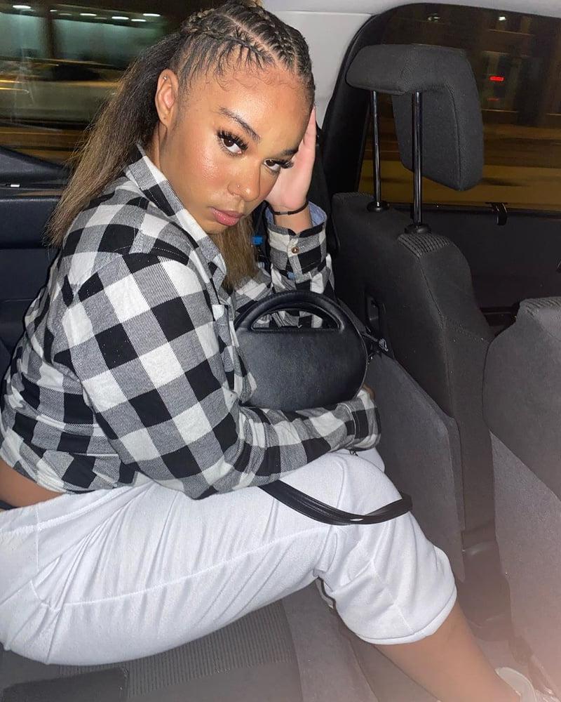 25P Piss on her big black tits