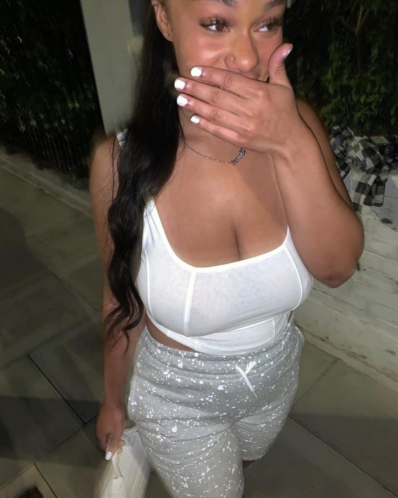 25P Piss on her big black tits