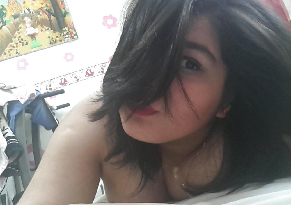 25P Chubby cute pakistani faisalabad gf