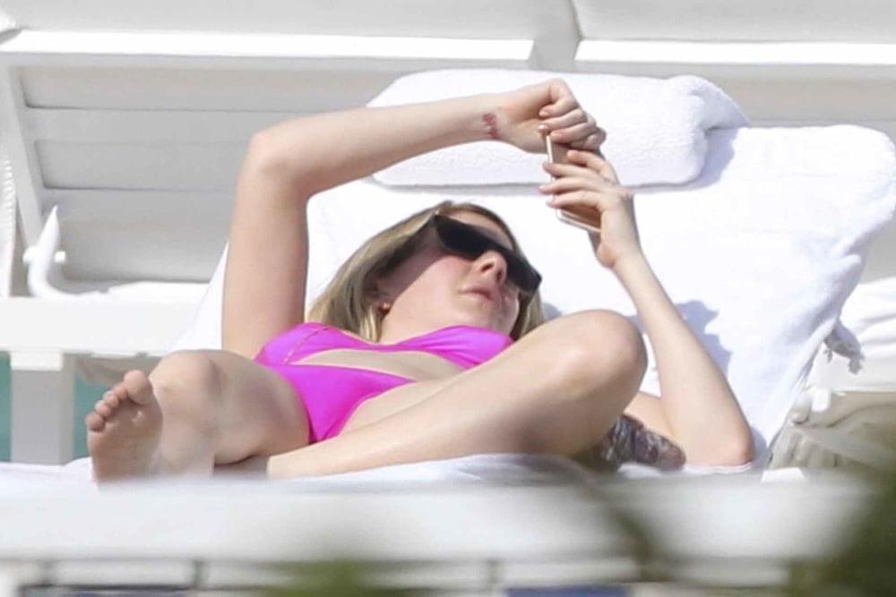 25P cute Ellie Goulding