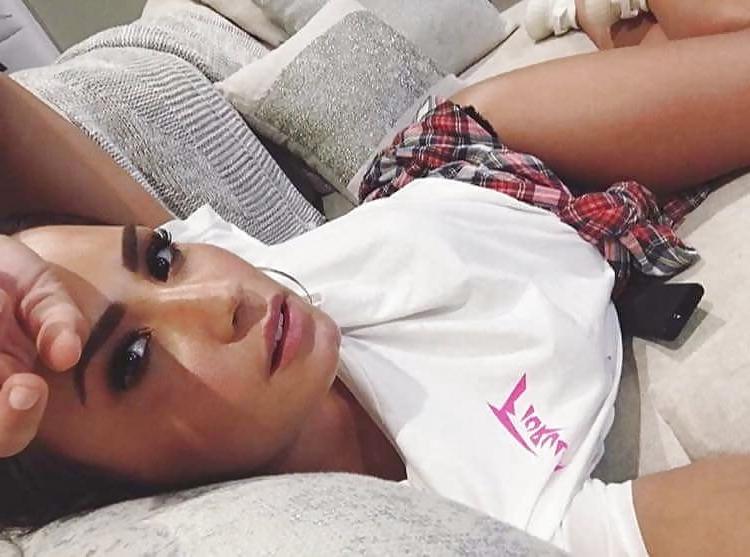 25P cute Demi Lovato