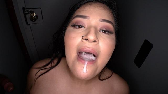 25P Latina GLORYHOLE Sluts